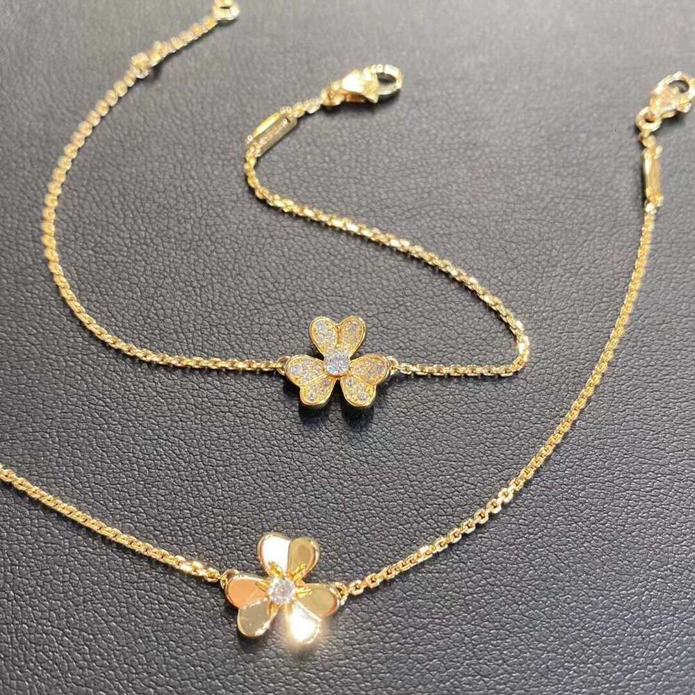 18K Rose Gold Full Petal Necklace Single Diamond Lucky Clover Flower Earrings Manufacturer Wholesale