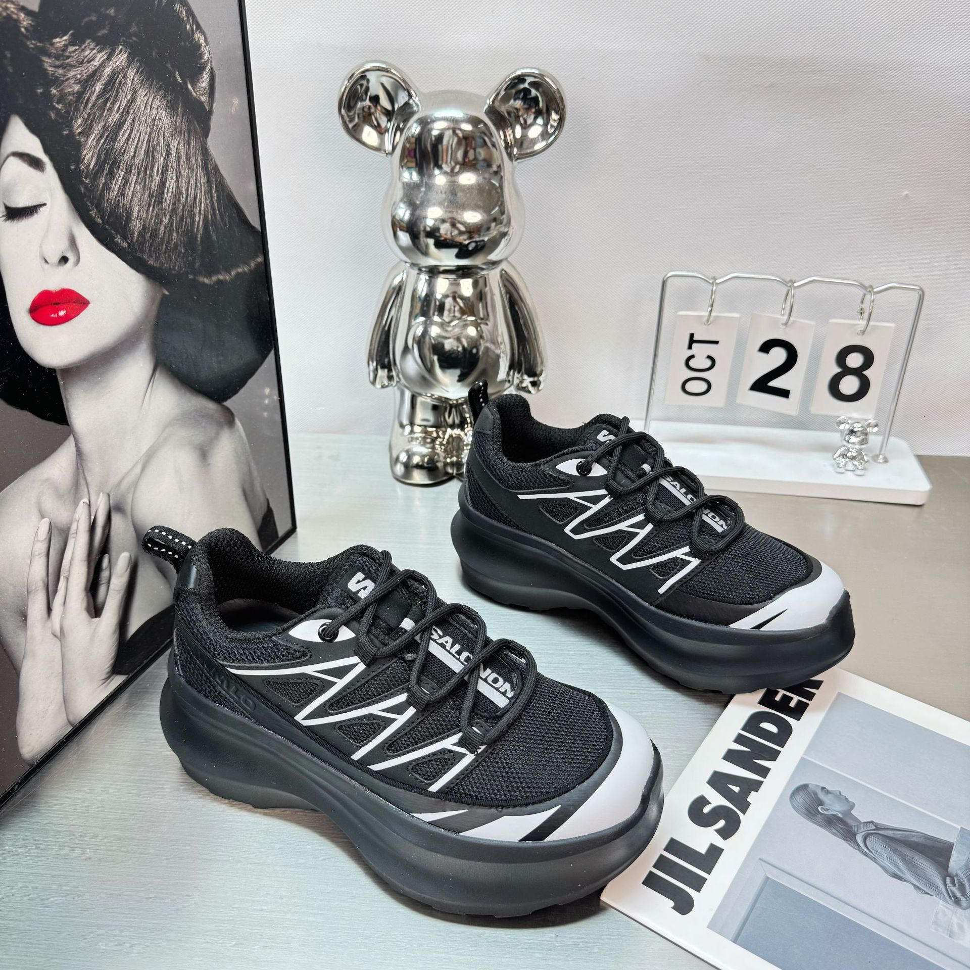 2025 Designer Fashion New Breathable Mesh Casual Women's Shoes Thick soled Tall White Sports Shoes