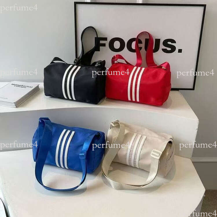 Vintage 2025 Versatile Small Square Bag for Women, Large Capacity Crossbody Nylon Casual Commuter Shoulder Bag, Cross-border Soft Leather