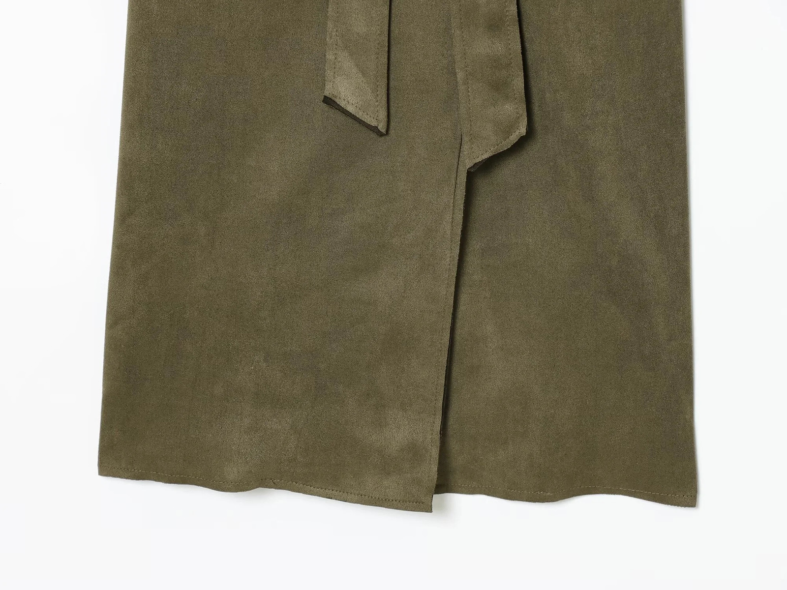 Winter Womens Casual Fashionable Simple Lapel Double-Breasted Long Trench Coat with Belt and Suede 251222