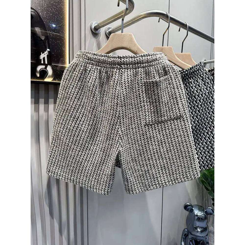 Light Luxury Brand Houndstooth Shorts Men's Loose Five Point Beach Retro Casual Pants Summer Sports