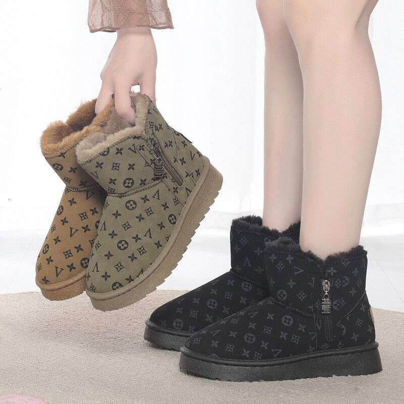 Women's Snow 2025 New Short Boots Winter Outdoor Wear Fleece Lined Thickened Slip-On Warm Cotton Shoes For Women