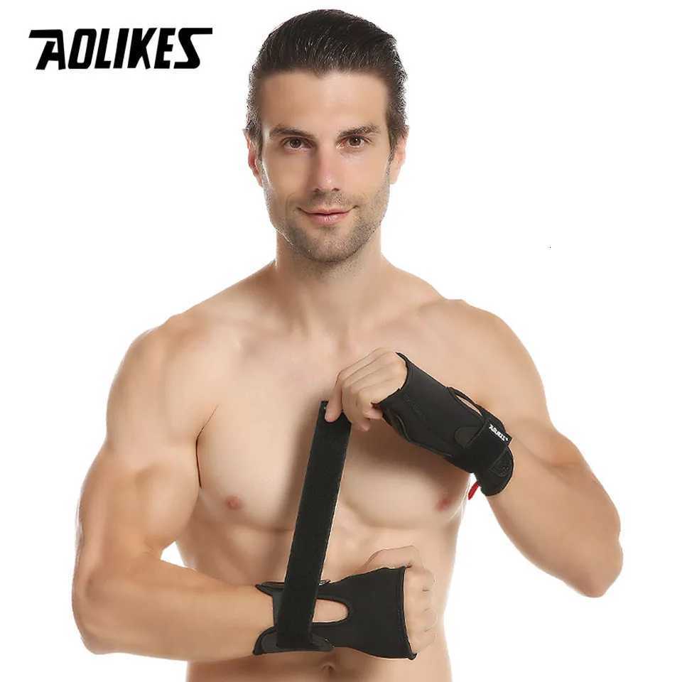 AOLIKES 1Pair Ski Wrist Support Gear Hand Protection Roller Palm Pads Protector Snowboard Skating Guard Men Women M251226