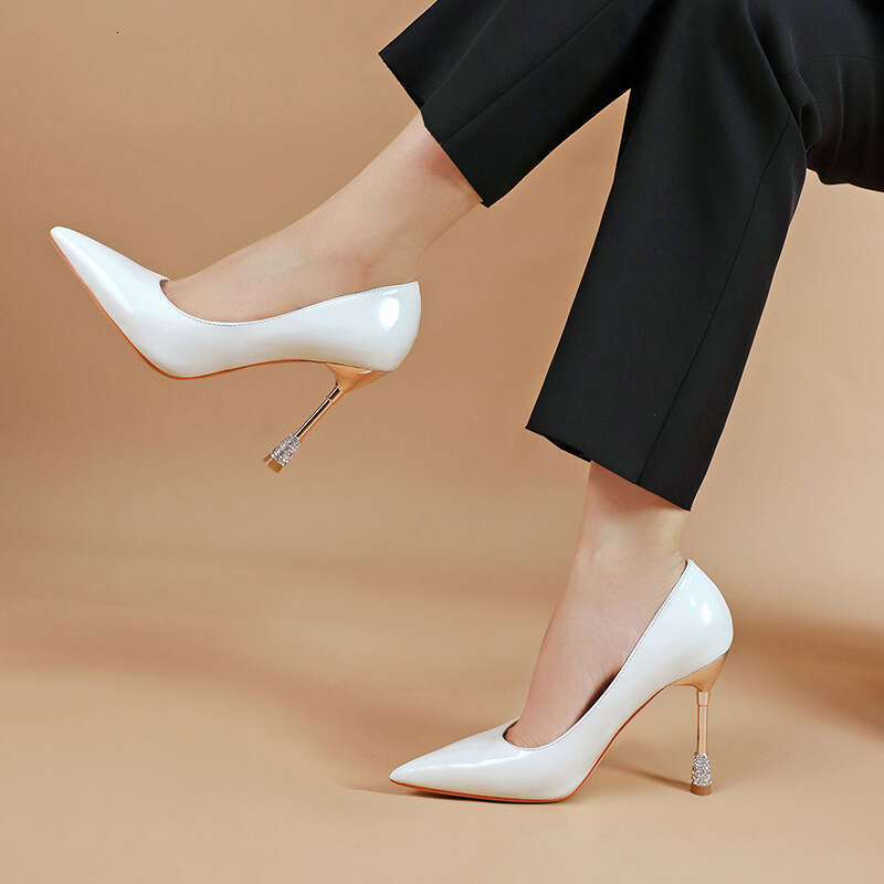 31-44 Large Size Pointed Toe Shallow Mouth Stiletto Heel for Women Profeional Patent Leather 10cm Heels