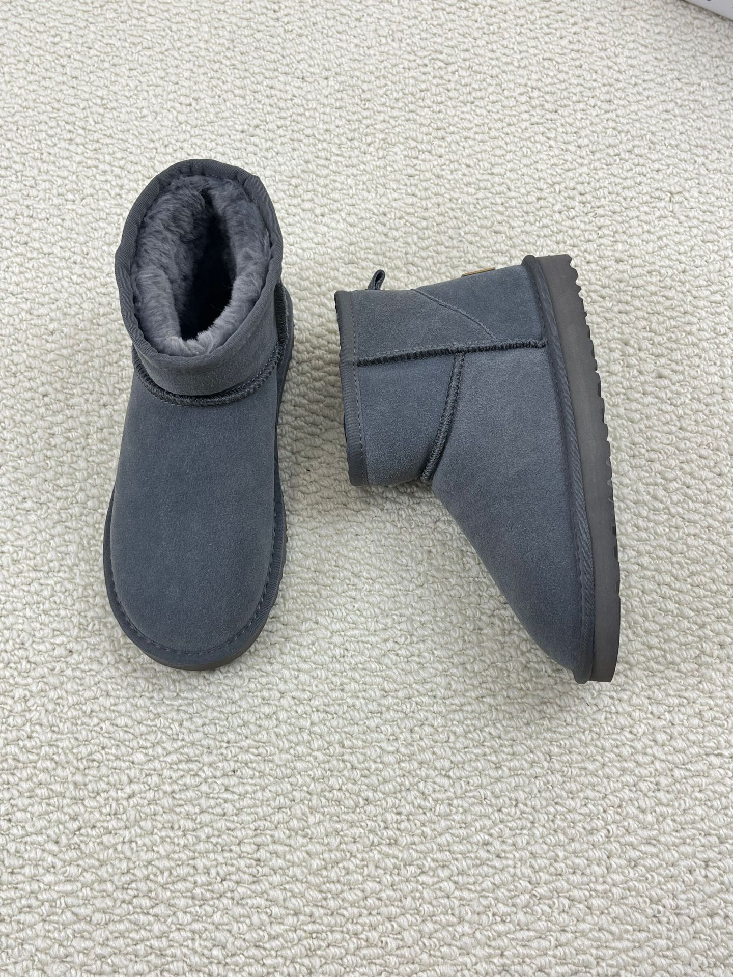 hot free shipping designer shoes Anti slip snow boots autumn and winter new style for wearing velvet toe cover semi trailer women's shoes black g