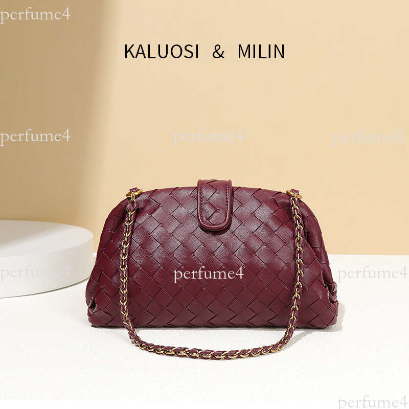 Cross-Border European and American Fashion Simple New Handbag for Women Hand-Woven Chain Shoulder Underarm Shell Clip Bag