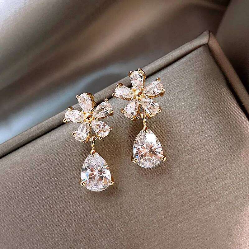 Exquisite Leaves Crystal Flower Stud Earrings For Women AAA Zircon Rose Butterfly Tassel Earring Bride Wedding Party Jewelry 25H1226