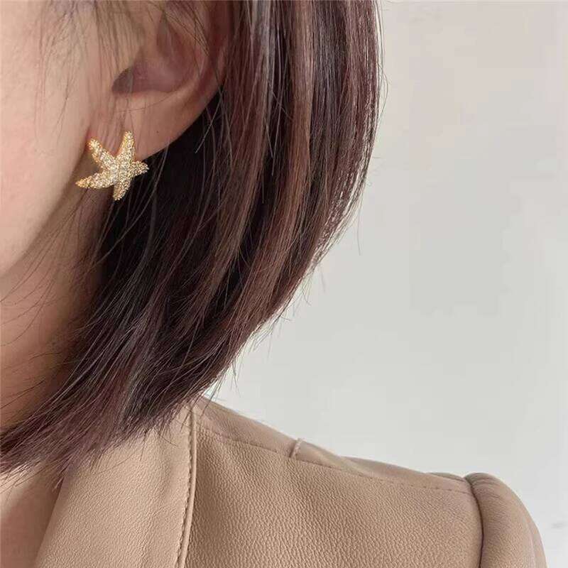 Huitan Exquisite Gold Color Star Stud Earrings Statement Accessories for Women Bling Cubic Zirconia Fashion Versatile Jewelry 25H1226