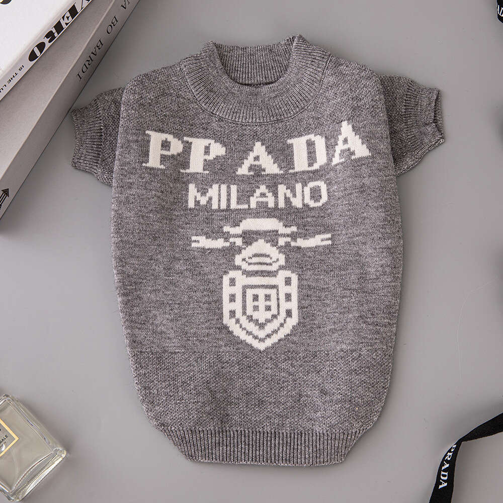 Fashion dog sweater Schnauzer, Pomeranian, small and medium-sized dogs, autumn and winter pet clothing, thickening