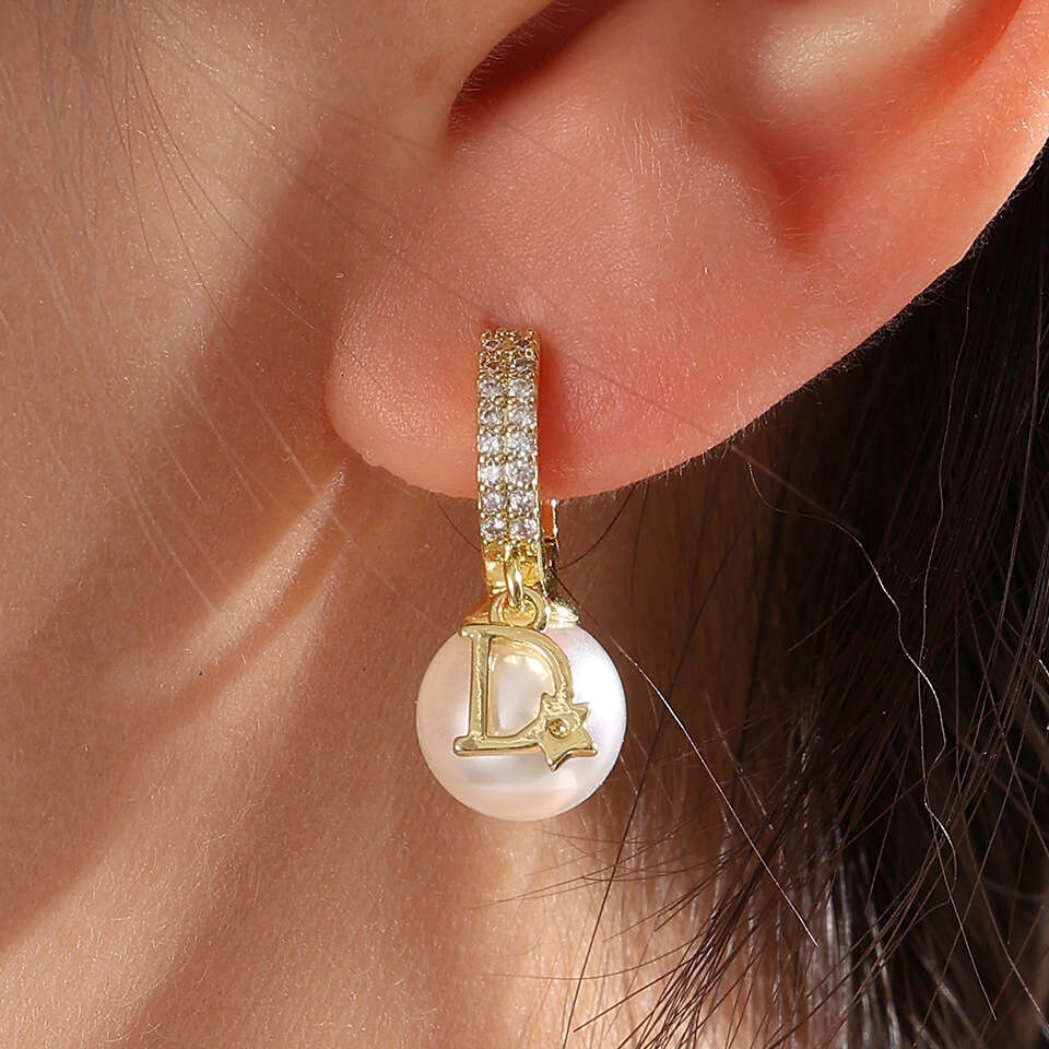 Zircon Pearl Combination Summer High-end Personality Niche Design Exquisite Long Tassel Earrings for Women