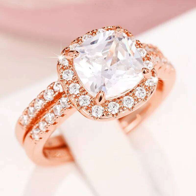 Huitan 2Pcs/Set Ring for Women Wedding Engagement Charming Finger Accessories Inlaid Shining CZ Elegant Party Fashion Jewelry