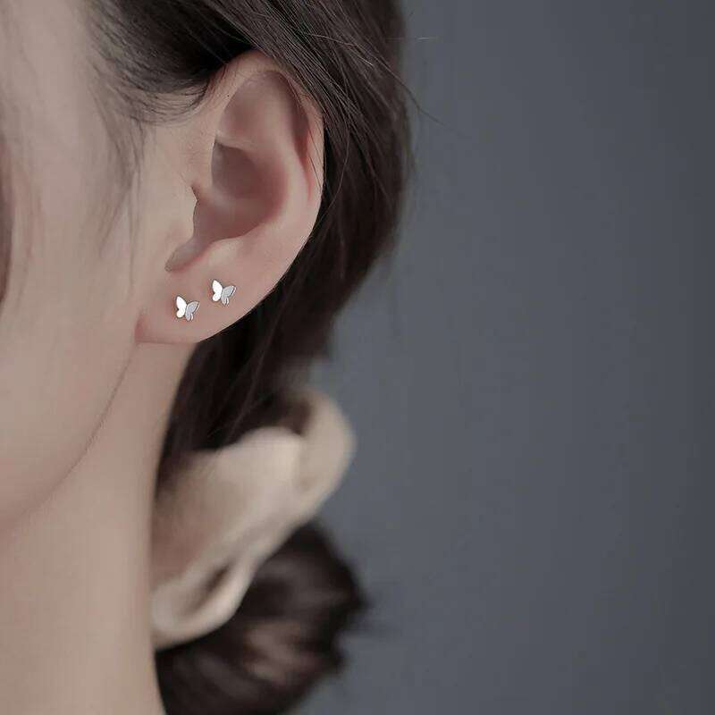 925 Sterling Silver Cute Mini Butterfly Small Stud Earrings Children Girl Simple Romantic Piercing Jewelry Accessories 25H1226