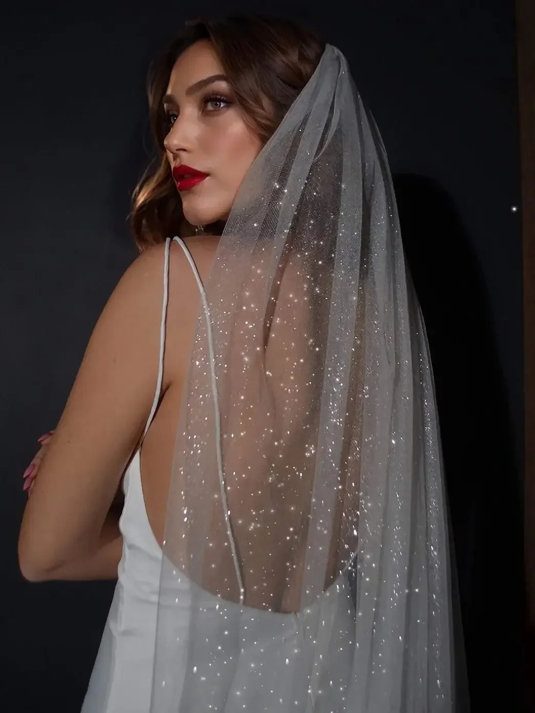 Long Sparkling Bridal Veil Shine Wedding Veil in Golden Hues with Sequins Cathedral Length Golden Veils with Comb V101 251223