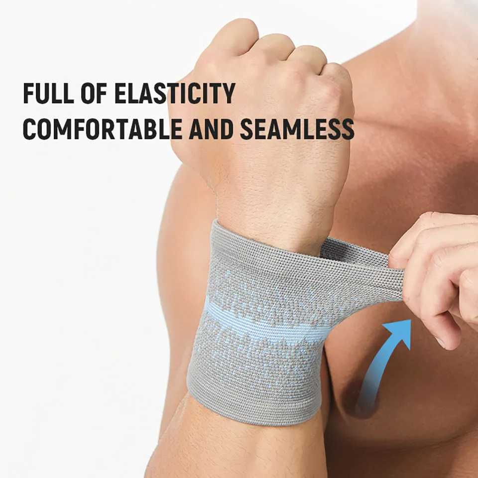 1/2Pcs Wrist Support Sweat-Absorbing Breathable Sports Wrist Guard Running Cycling Yoga Badminton Wrist Protection Men Women M251226