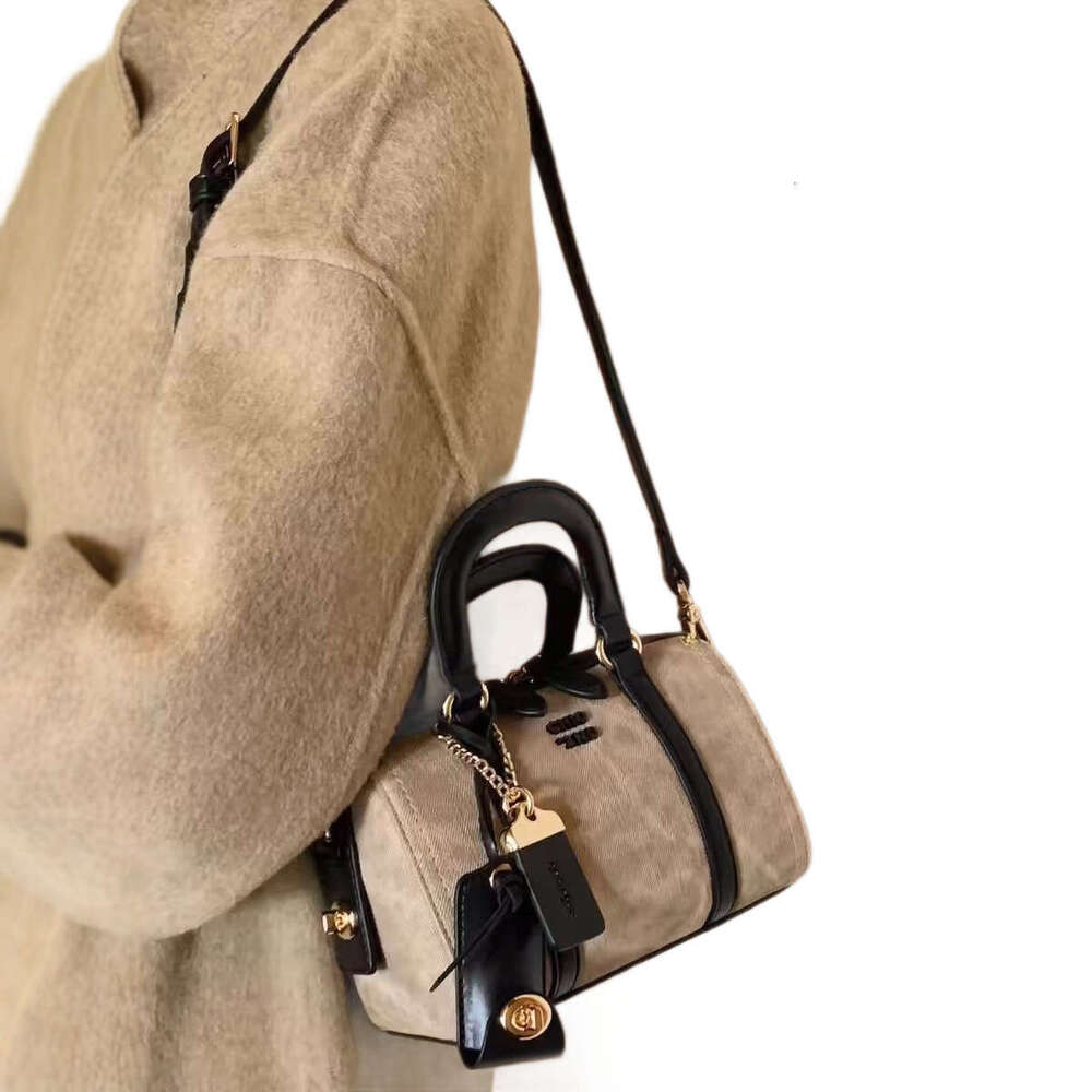 Nanfeng Chio2nd Half-Ripe Mocha Pillow Women's 2025 New Handheld Small Tote Single Shoulder Crossbody Bag