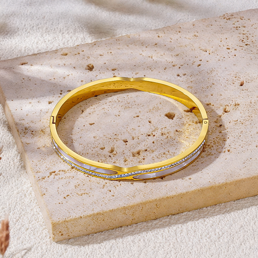 Designer Bracelet Bracelet for Women Gold Bangle Shell Bangles Luxury Jewlery Designer for Women Elegant Timeless Sparkling Gift Premium Exclusive Sig