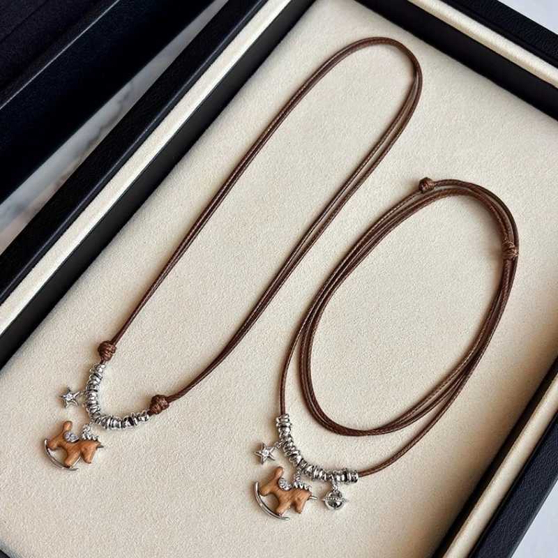 luxury Horse Anime Necklaces Fashionable Retro Personalized Trojan Collarbone Chain Trojan Horse Jewelry Woman Accesories Friends Gift M251227