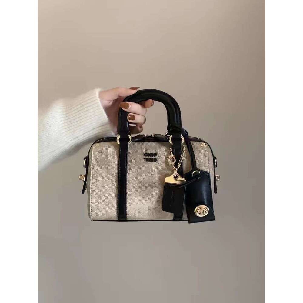 Nanfeng Chio2nd Half-Ripe Mocha Pillow Women's 2025 New Handheld Small Tote Single Shoulder Crossbody Bag