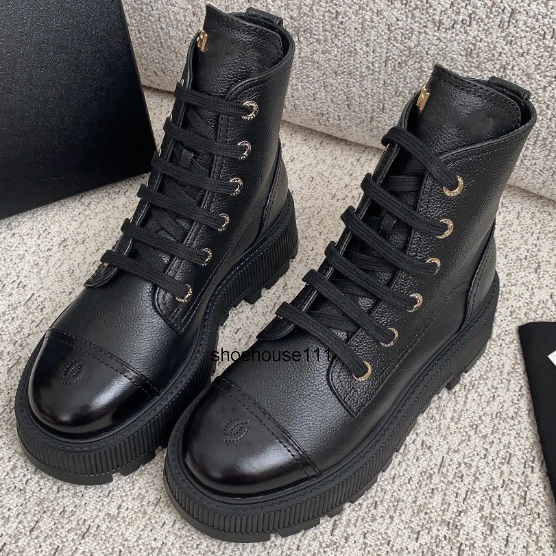 Boots Ankle Boots Women Womens Leather boots Winter Round Toe Lace-up Short Boots Womens Platform Designer Knight Boots Women luxury Shoes size 35-42