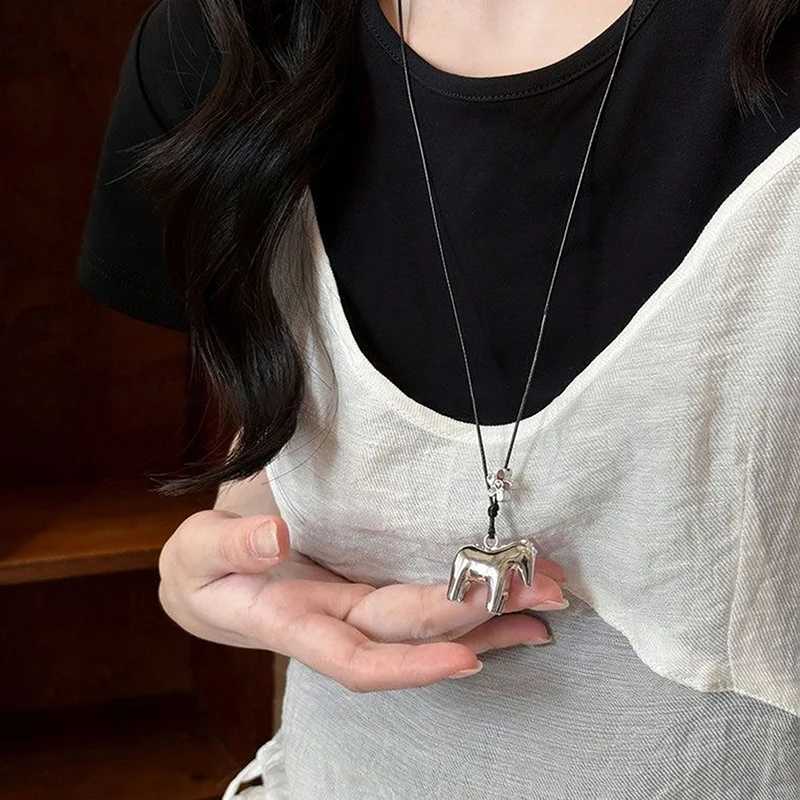 luxury 1pc Cartoon Horse Pendant Necklaces For Women Female Sweater Chains Adjustable Long Rope Chain Daily Matching Accessories M251227