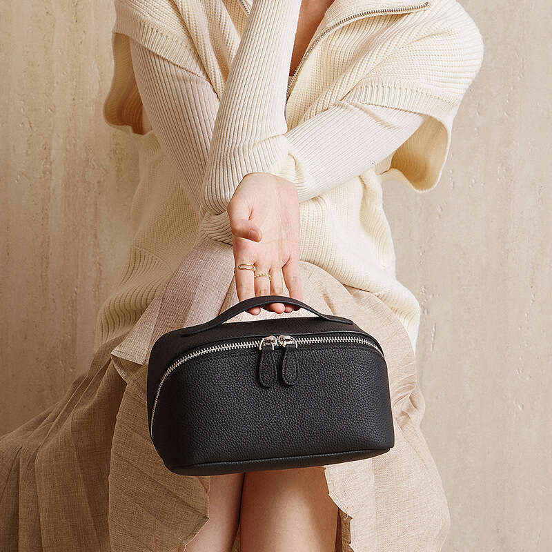 Luxury Shoulder Bags Totes Hobo New Genuine Storage Exquisite Multifunctional Leather Travel Cosmetic Women S Cowhide Small Portable Toiletry Bag