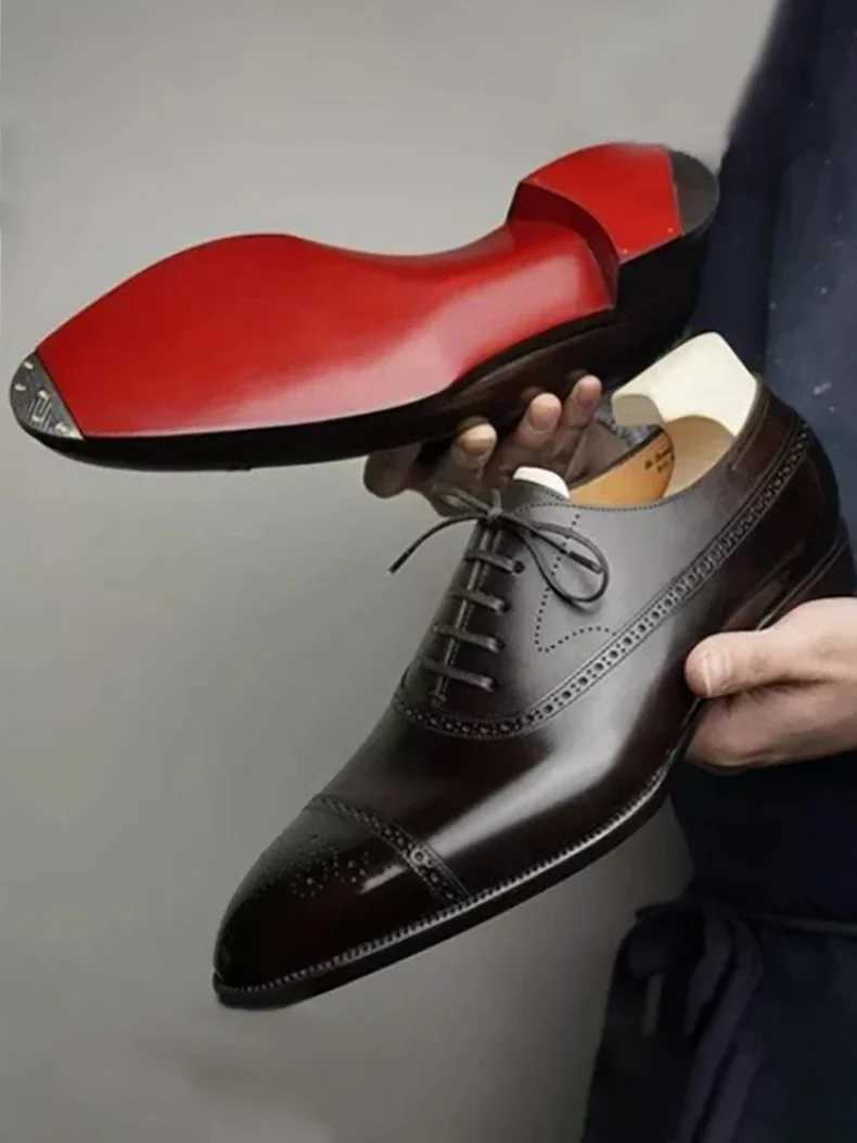 Mens Formal Shoes Man Fashion Business Casual Party Banquet Daily Retro Carved Brogue Dress Wedding Shoes for Men Z251227