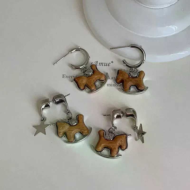 luxury Simple Fashionable Horse Collarbone Chain Necklace Earrings For Womens Creative Sweater Chain Jewelry Accessories Gifts M251227