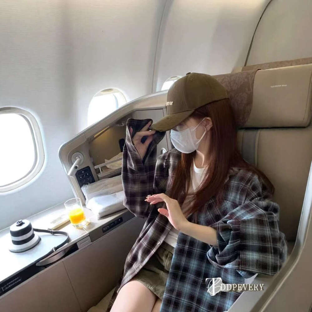 Spring Vintage Loose Fit Boyfriend Style Design Brushed Cotton Plaid Shirt For Women B5