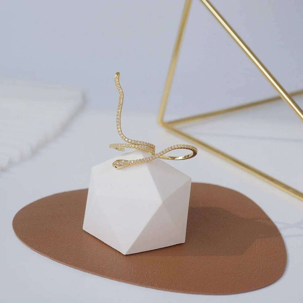 New Fashion Brand Delicate Crystal Adjustable for Women Luxury Jewelry Unique Zircon Snake Rings