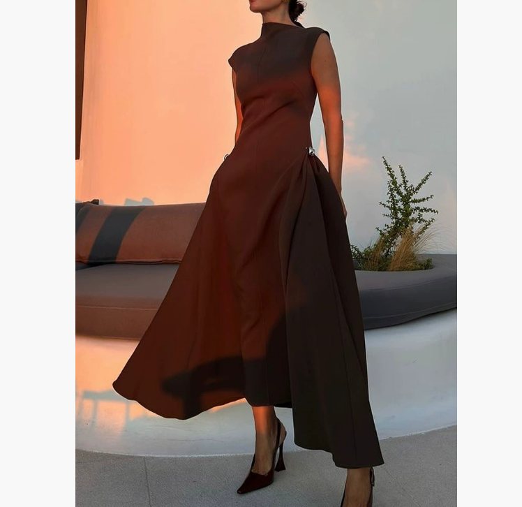 Elegant high waisted long dress for women fashionable sleeveless irregular half neck dress 2025 womens party evening dress