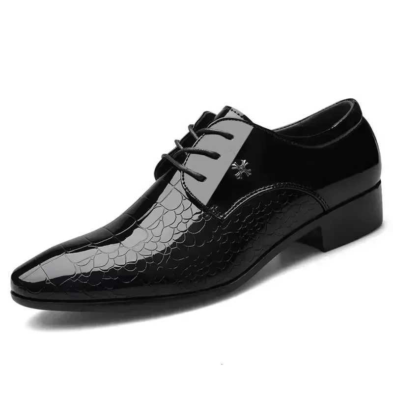 Pointed Toe Dress Plus Size Shoes Newest Italian Oxford Shoes for Men Classic Derbies Luxury Patent Leather Wedding Shoes Z251227