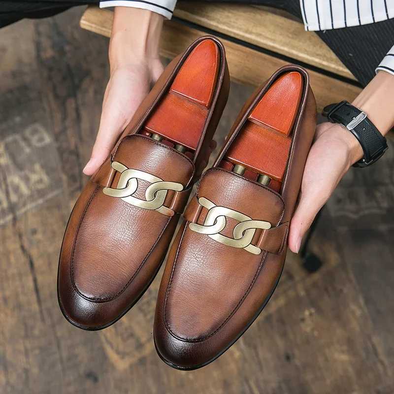 Tassel Leather Oxfords Shoes Men Loafers Casual Slip on Men Dress Shoes Italian Graceful Wedding Party Shoes Men Black Z251227