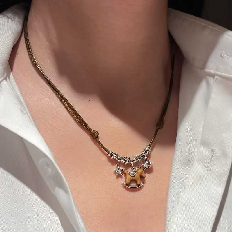 luxury Horse Anime Necklaces Fashionable Retro Personalized Trojan Collarbone Chain Trojan Horse Jewelry Woman Accesories Friends Gift M251227