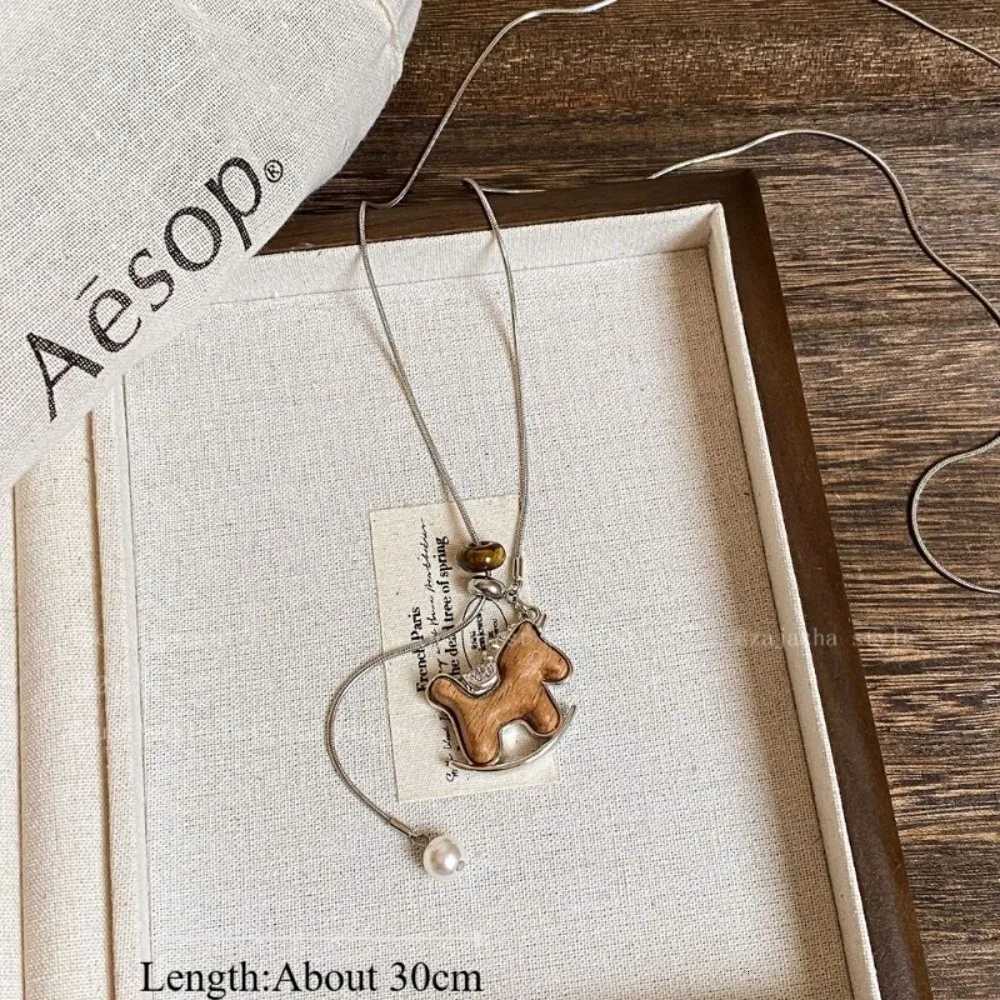 luxury Vintage Horse Sweater Chain Long Boho Clothing Pendant Handmade Wooden Pendant Necklace Gifts M251227