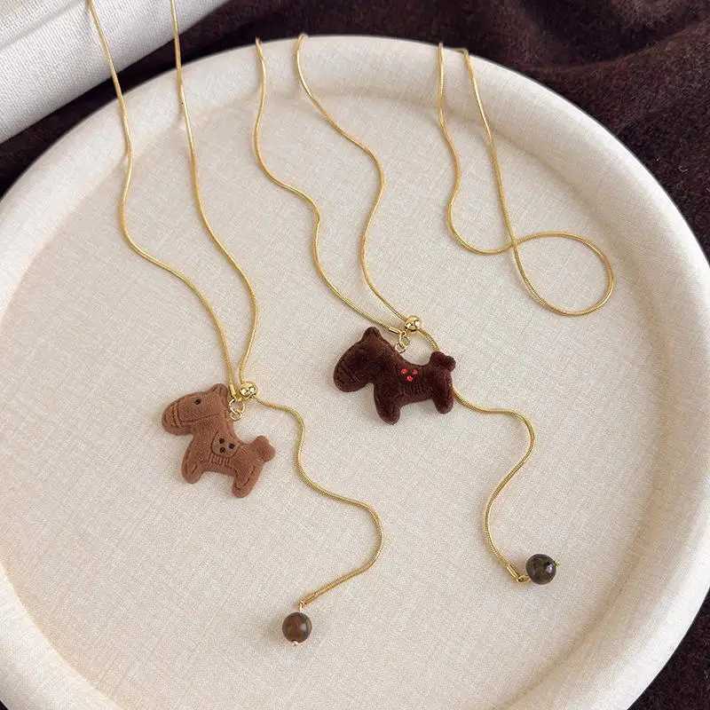 luxury Fashion Plucked Pony Pendant Necklace INS Style Adjustable Cartoon Horse Long Sweater Chain Charm Jewelry Accessories Gifts M251227