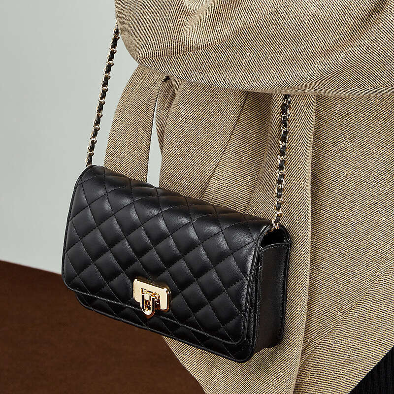 Luxury One Shoulder Tote Bag Rock Style Spring Leather Classic Quilted Single Handle Crossbody Bag Fashion Small Square Bag Women's Versatile Cha