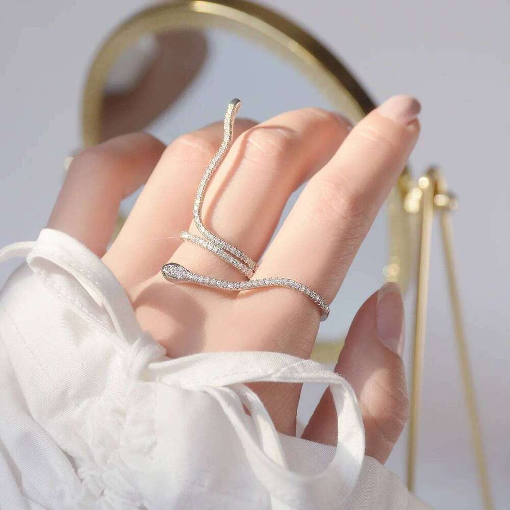 New Fashion Brand Delicate Crystal Adjustable for Women Luxury Jewelry Unique Zircon Snake Rings