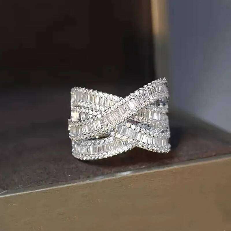 Huitan Luxury Cross Shaped Finger Rings for Women Bling Cubic Zircon Silver Color Female Accessory Wedding Trendy Jewelry