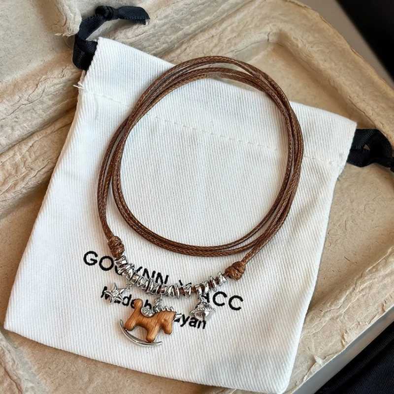 luxury Horse Anime Necklaces Fashionable Retro Personalized Trojan Collarbone Chain Trojan Horse Jewelry Woman Accesories Friends Gift M251227