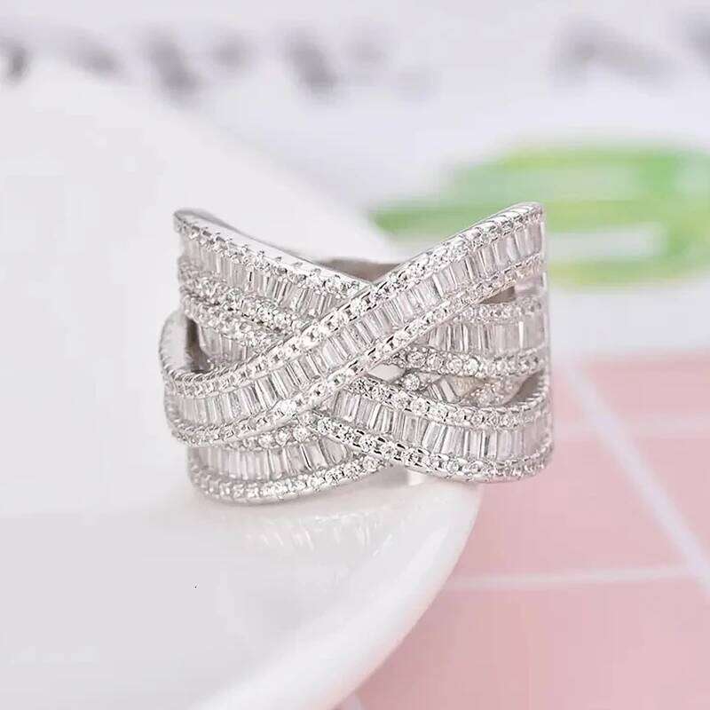 Huitan Luxury Cross Shaped Finger Rings for Women Bling Cubic Zircon Silver Color Female Accessory Wedding Trendy Jewelry