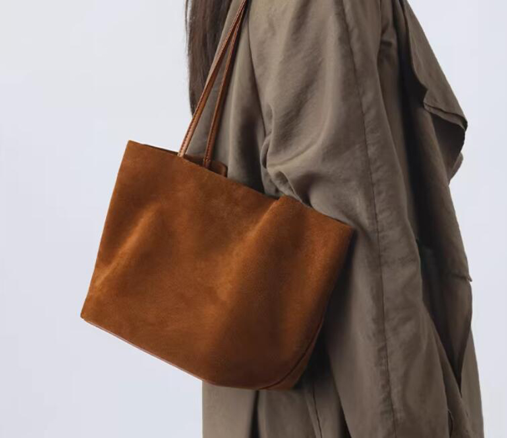 High quality Suede Bag Designer Bag Tote Bag Luxury Simple Elegant French Modern Urban Chic Style Leather Multiple Functions New York Saddle Bag Large Small Sizes