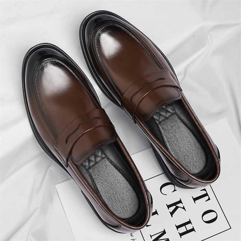 Mens Formal Leather Loafers Italian Style Slip-on Stylish Elegant Business Shoes Comfortable Lightweight Office Dress Shoes Z251227