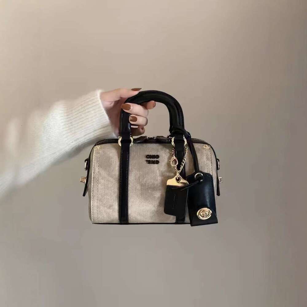 Nanfeng Chio2nd Half-Ripe Mocha Pillow Women's 2025 New Handheld Small Tote Single Shoulder Crossbody Bag