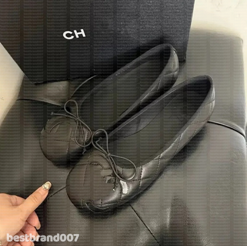 Designer Mary Jane Womens Ballet Flats Sandal Fashion Shoes Luxury Party suede leather satin canvas Buckle Strap Pig Nose Square head Flat Heel loafer women shoe