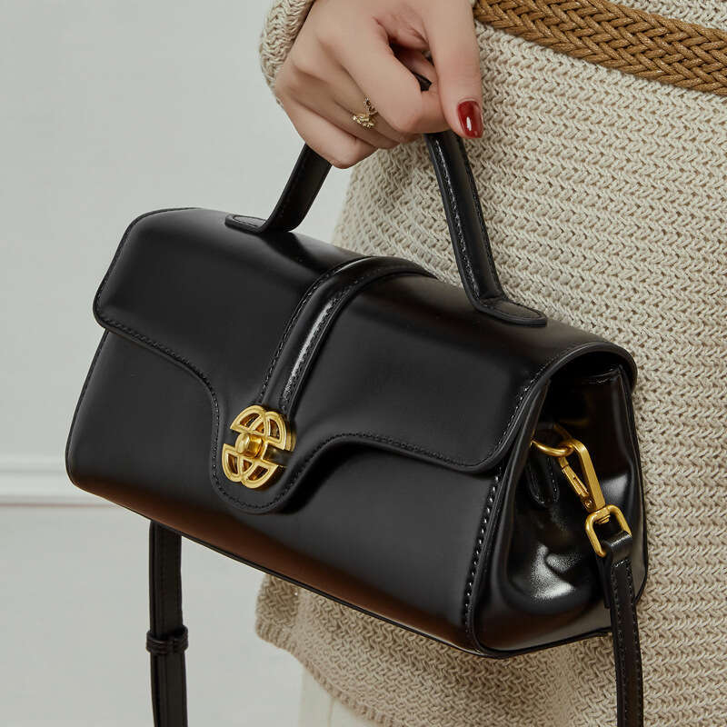 Luxury shoulder bag handbag Hobo new autumn and winter leather crossbody bag women's high-end buckle small lightweight handbag