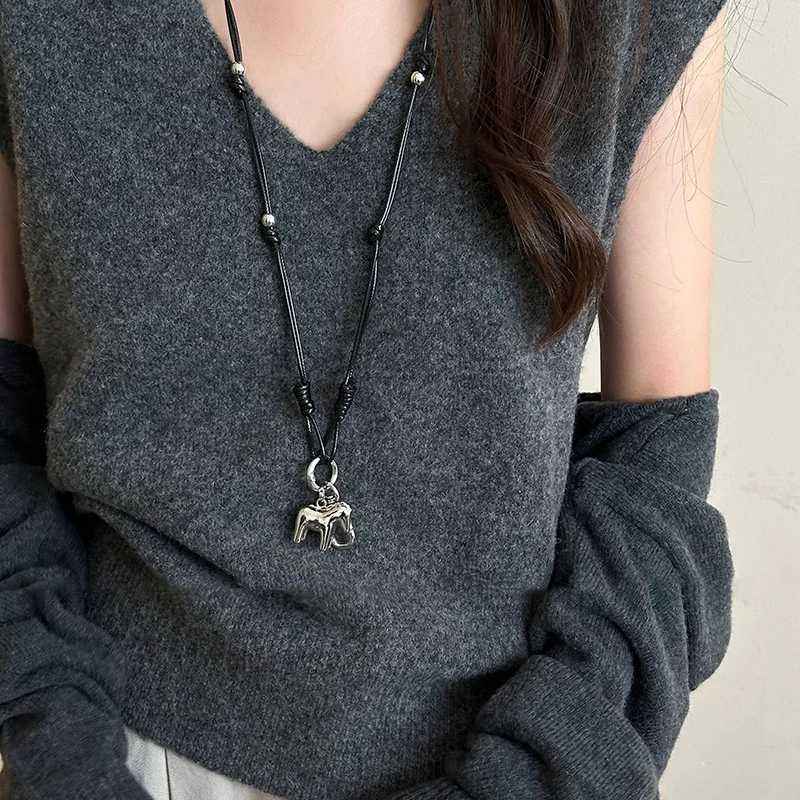 luxury 1pc Cartoon Horse Pendant Necklaces For Women Female Sweater Chains Adjustable Long Rope Chain Daily Matching Accessories M251227