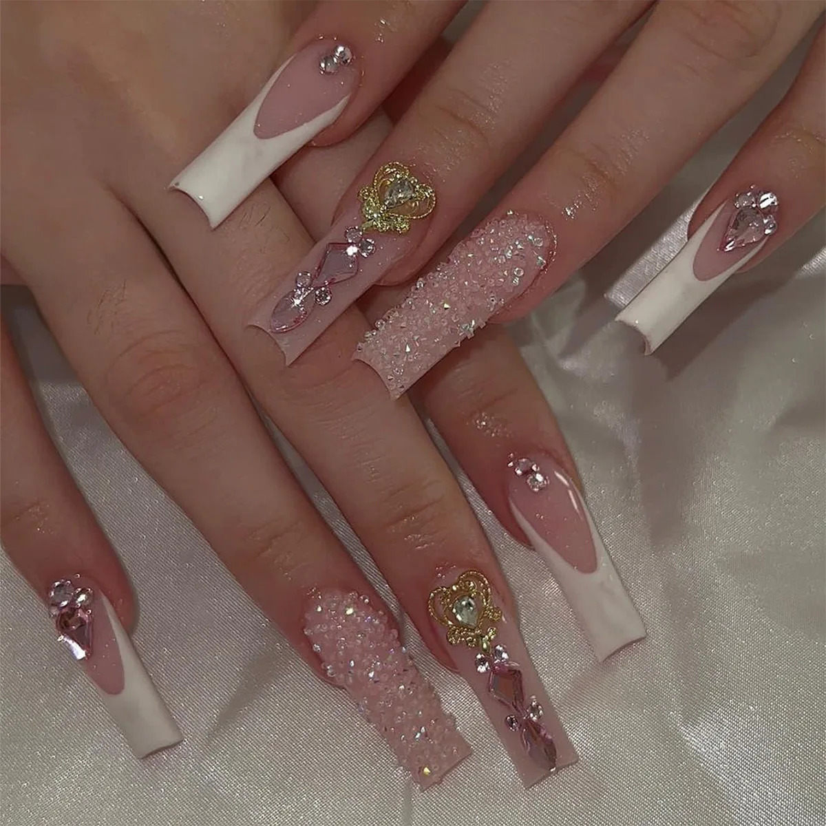 24Pcs Long French Square Head Press on False Nails 3D Blue Flower Rhinestone n Full Cover Fake Nails Tips Wele Manicure 251222