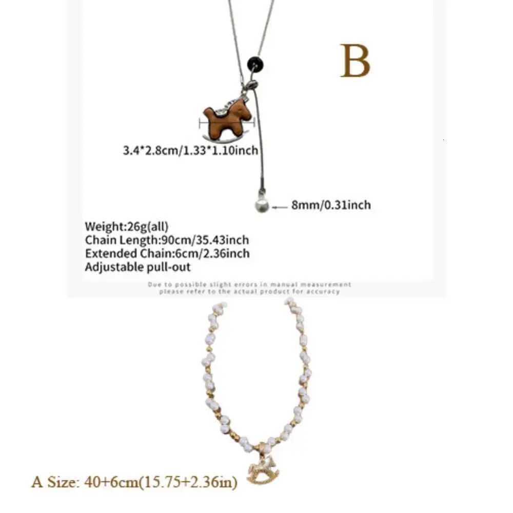 luxury Gifts Adjustable Horse Necklaces Colorful Exquisite Horse Pendant Sweater Chain Accessories M251227