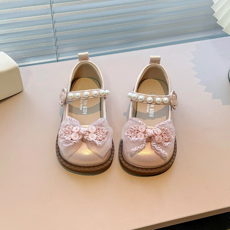 girls leather dance shoes princess fashion shoes girls princess shoes new spring and autumn bow childrens softsoled single shoes size 2230