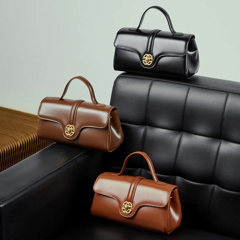 Luxury shoulder bag handbag Hobo new autumn and winter leather crossbody bag women's high-end buckle small lightweight handbag